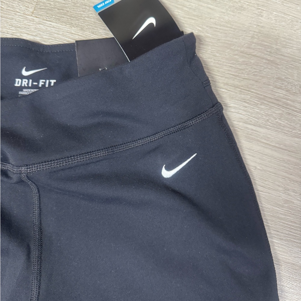Nike Womens Dri-Fit Capri Leggings Small